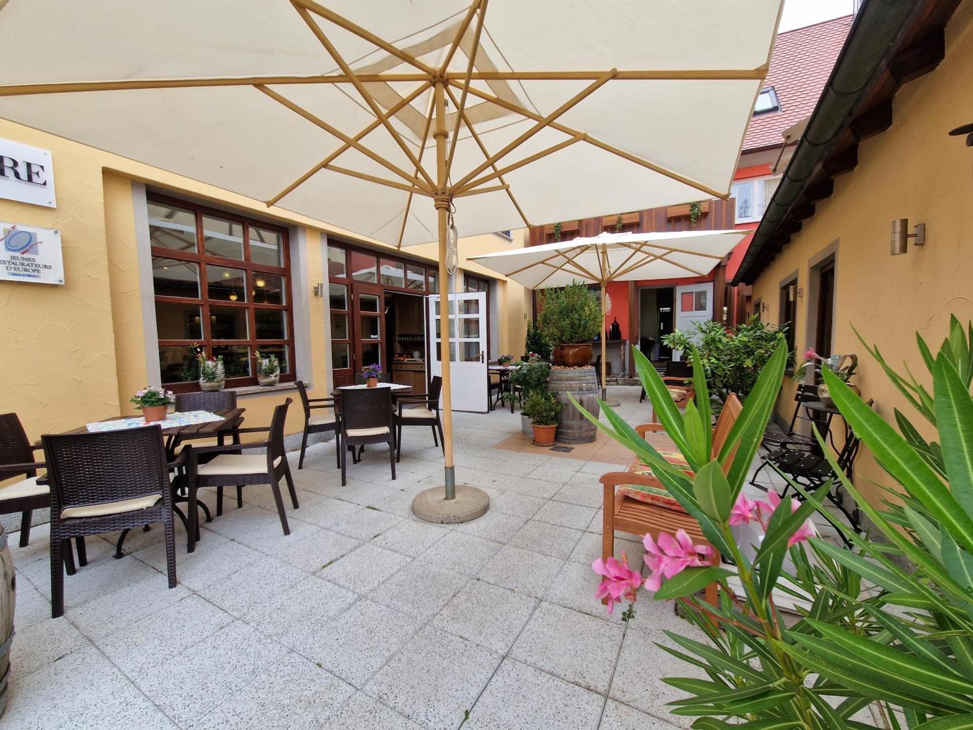 Laurentius Boutique-Hotel & Restaurant Вайкерсхайм Экстерьер фото