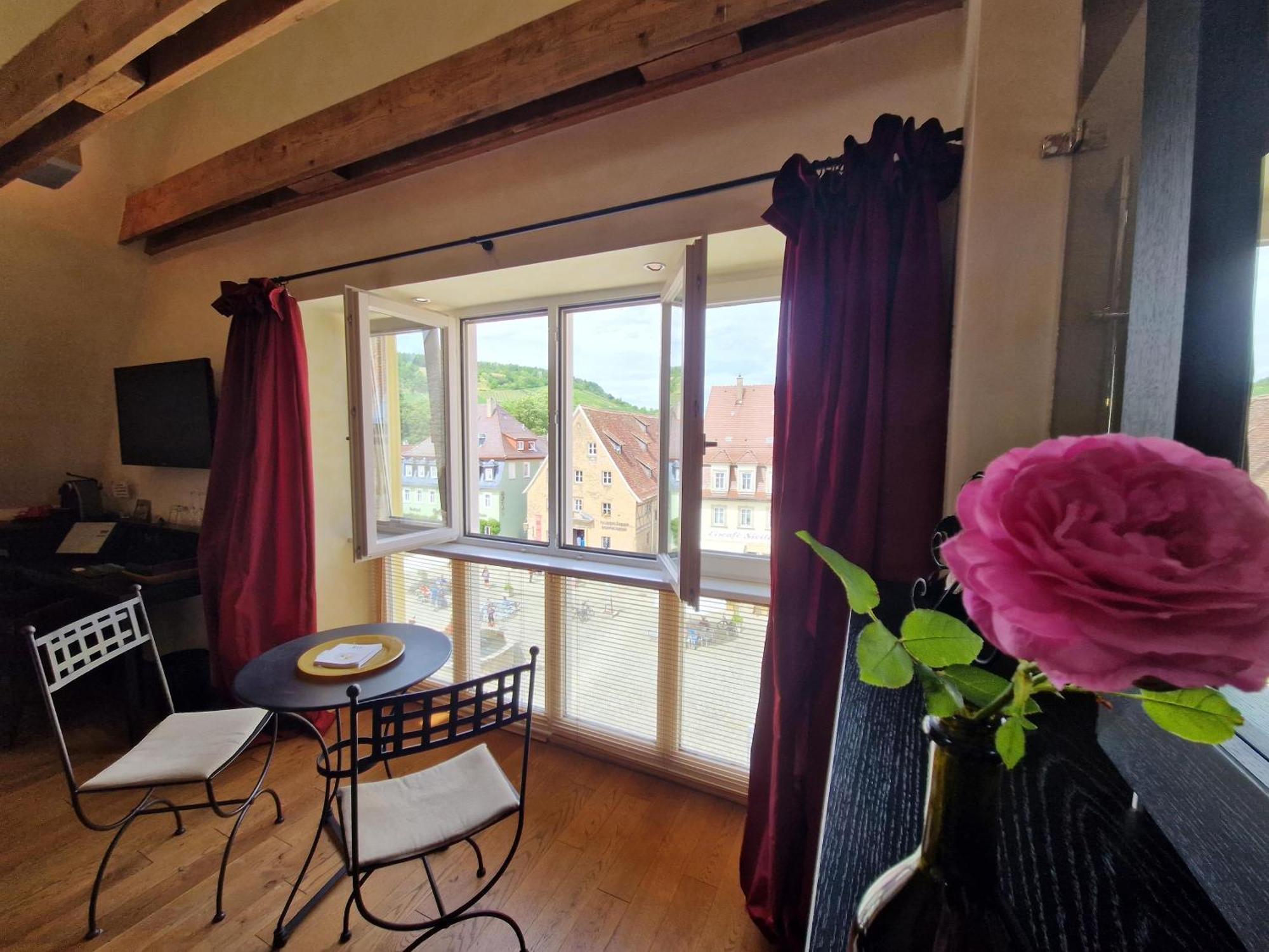 Laurentius Boutique-Hotel & Restaurant Вайкерсхайм Экстерьер фото